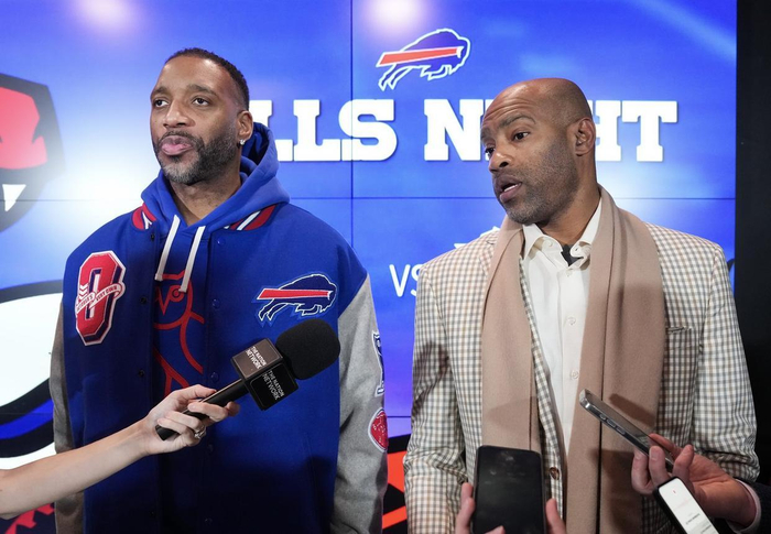 乐鱼-表兄弟再合体！卡特麦迪跨界投资NFL，打造NFL与NBA球迷梦幻联动|比尔|特雷西·麦克格雷迪|猛龙|比尔队|NBA吐槽大会_新浪体育_新浪新闻